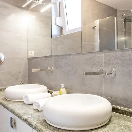 Apartment Lex Podstrana