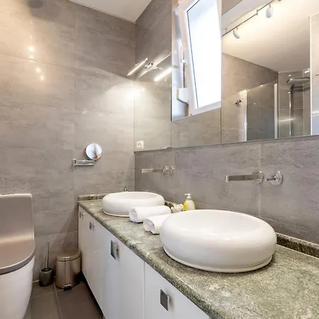 Lex Apartment